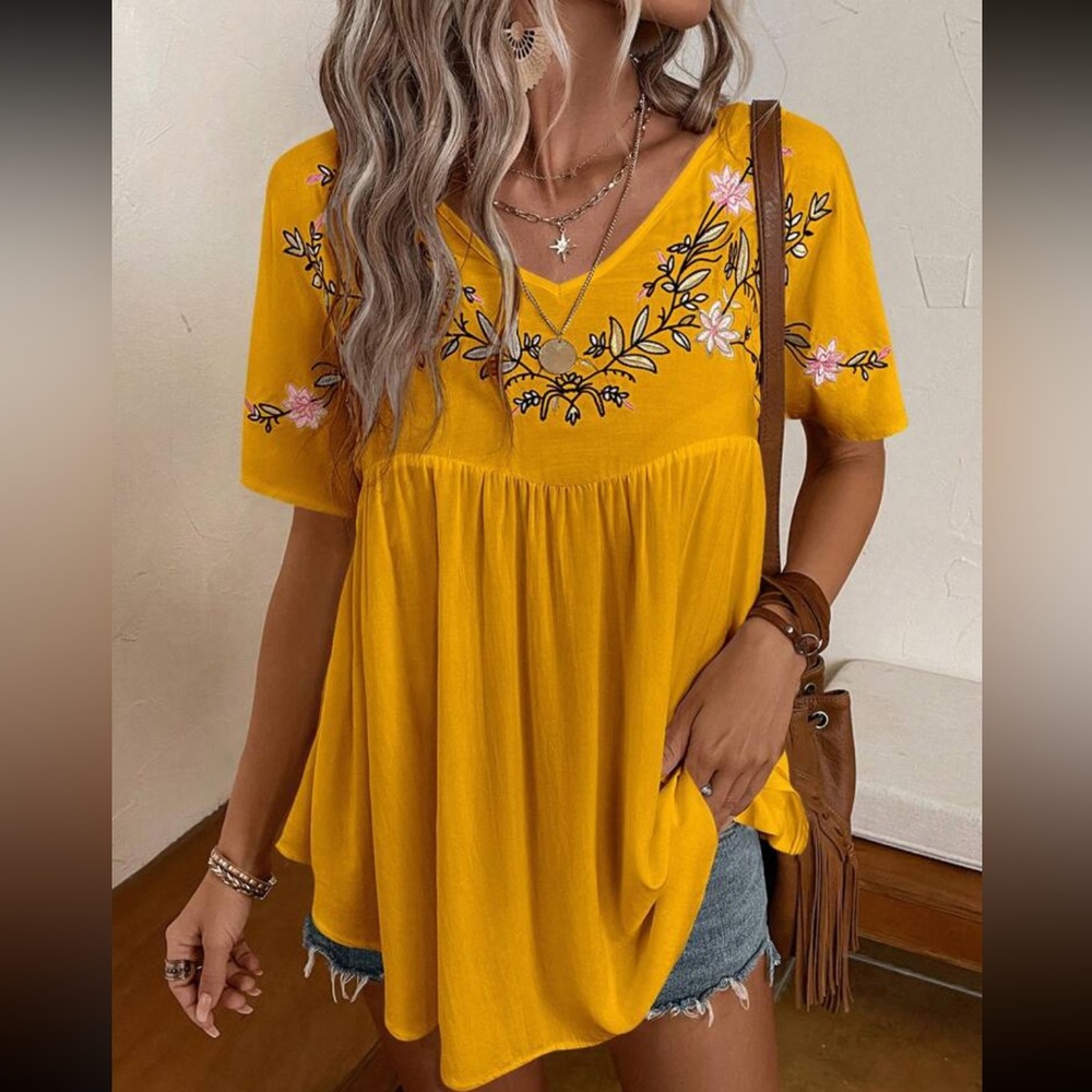 Boho Floral Embroidered Short Sleeve Oversized Blouse - Picture 1 of 12